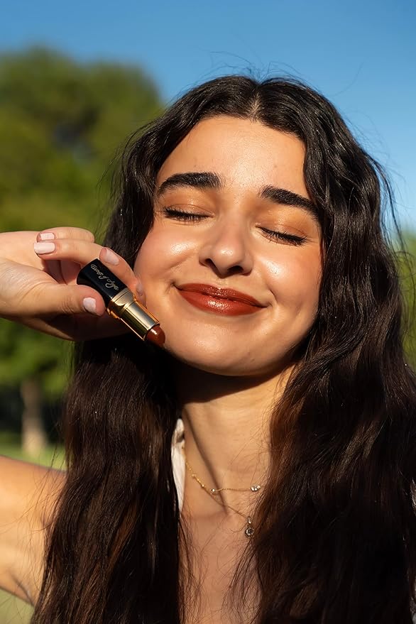 ๐๐๐๐ฒ๐ป๐ฐ๐ฒ ๐ผ๐ณ ๐๐ฟ๐ด๐ฎ๐ป Moisturizing Long Lasting Brown Lipstick with 100% Organic Argan Oil, Shea Butter & Aloe Vera - Chocolate Kiss