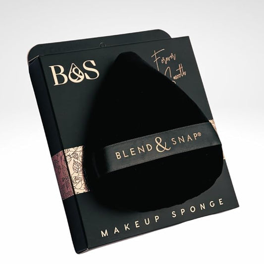 BLEND & SNAP Large Velour Triangle Makeup Puff for Smooth & Flawless Coverage – Blotting Sponge for Foundation & Concealer / Powder Press Pad – Precision Tip for Easy Application – Makeup Artist