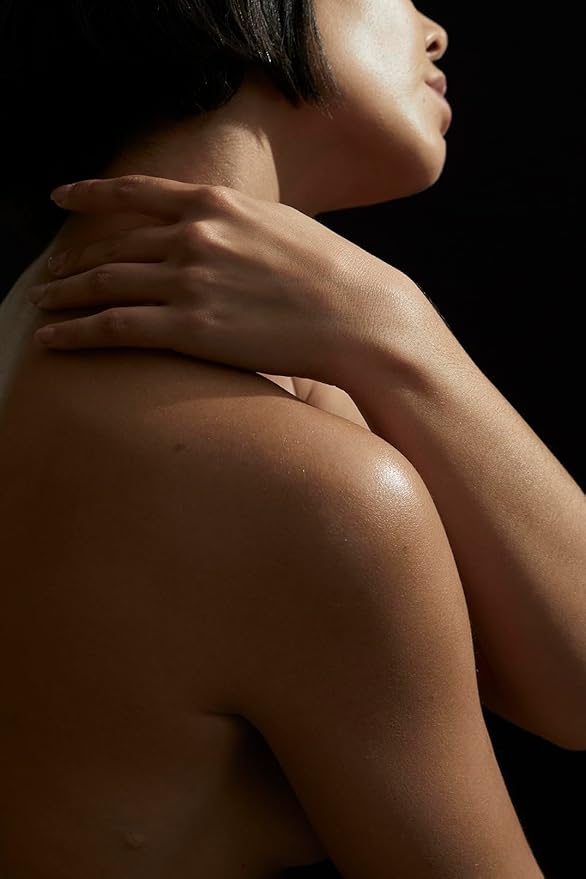 Aromatherapy Associates Mini Shower Oil Travel & Discovery Collection. 4 Premium Shower Oils (50ml each) and Handy Travel Case. Includes Revive, De-Stress, Muscle and Rose Blends (1 count)