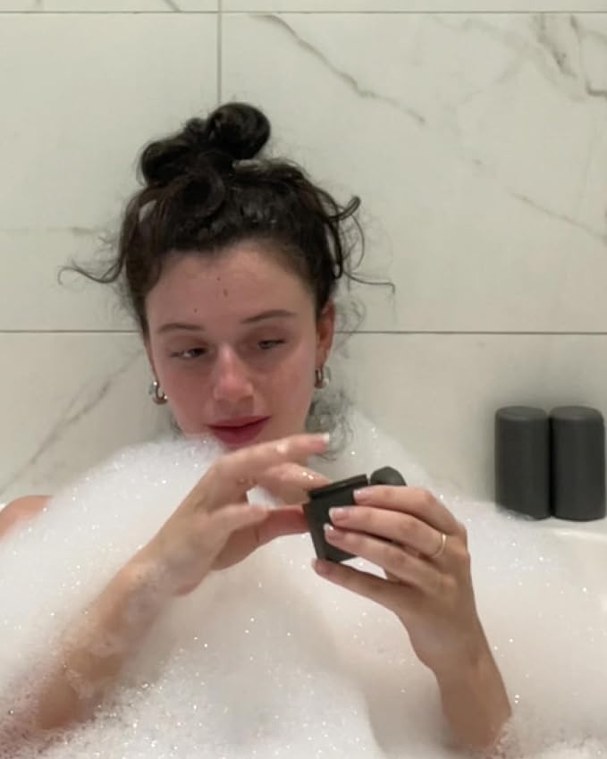 Cadence Travel Containers - Daily Routine Capsule Set - Magnetic Containers with Lids,4 Flex Mediums (1.32oz) & 3 Flex Smalls (0.56oz) - Shampoo, Conditioner, Body Wash, Pills, & More - Eucalyptus