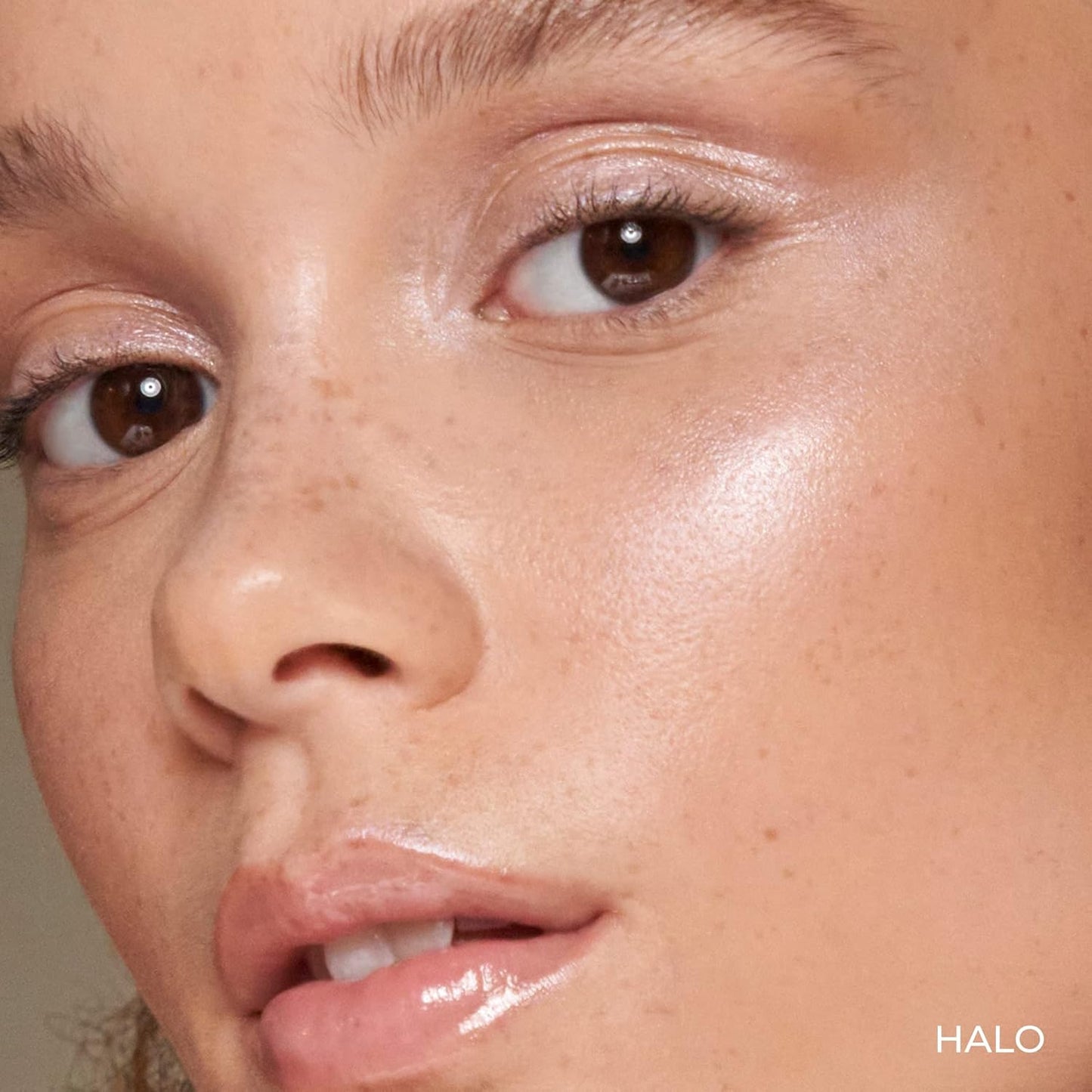 COVER FX Custom Enhancer Drops - Halo: Iridescent Finish - 15mL - Radiant Glow - Liquid Highlighter