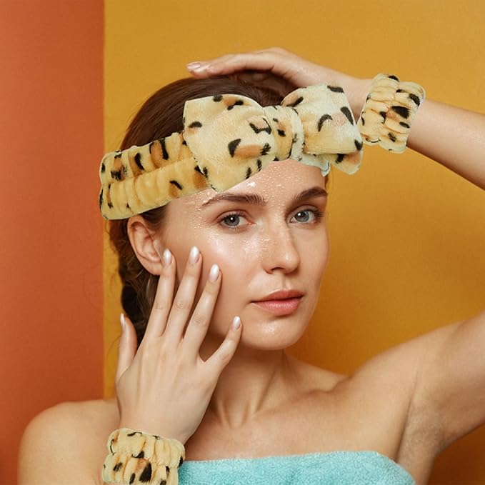 7 Pcs Spa Set, Facial Headband and Wristband Set, Skincare Accessories, College Style Girl Gift, Hair Accessories for Women and Girls（Leopard）